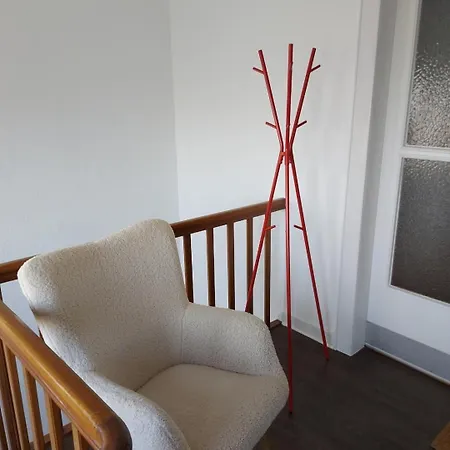 House 27